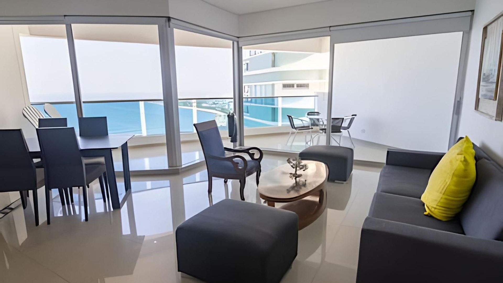 Apartamento Espectacular Vista Al Mar - Edificio Infinito 1802 *